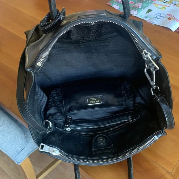 Good condition PRADA BAG black smooth soft leather double handle satchel - Picture 8 of 12